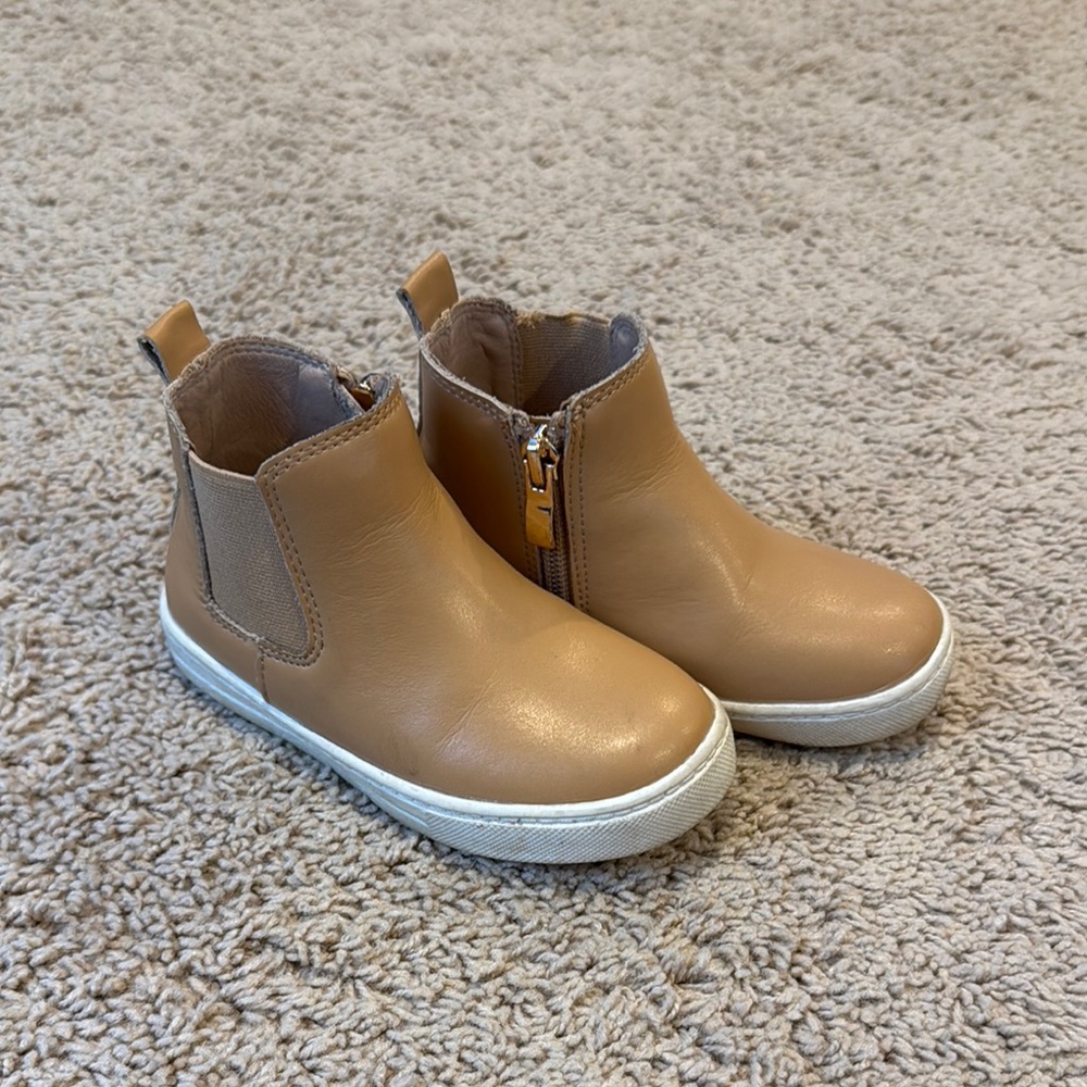 SweetHoney Chelsea Sneaker
